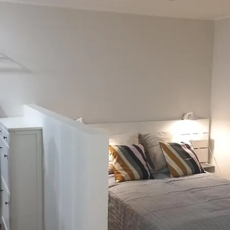 شقة Mugav Peatuspaik Suedalinnas *