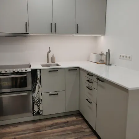 Mugav Peatuspaik Suedalinnas تالين